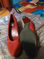 Nieuwe comfortable rode pumps maat 41,5, Kleding | Dames, Schoenen, Ophalen of Verzenden, Nieuw, Rood