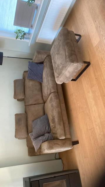 Mooie Montel bank met hocker