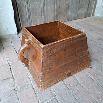 Oude brocante houten bak kist mand met 2 handgrepen *Etage3* beschikbaar voor biedingen