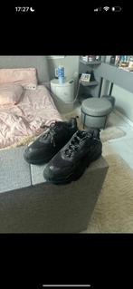 Balenciaga triple s, Kleding | Dames, Schoenen, Ophalen, Gedragen, Zwart, Sneakers of Gympen