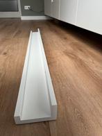 Ribba wandplank 115 cm wit van Ikea, Doe-het-zelf en Verbouw, Plinten en Afwerking, Ophalen of Verzenden, Gebruikt, Mdf, Plinten