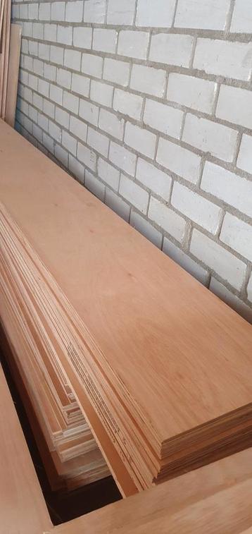 Hardhout multiplex 15 mm beschikbaar voor biedingen