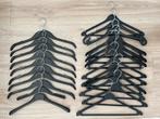 Zwarte Kledinghangers - 22 Stuks, Ophalen, Zo goed als nieuw, Kunststof