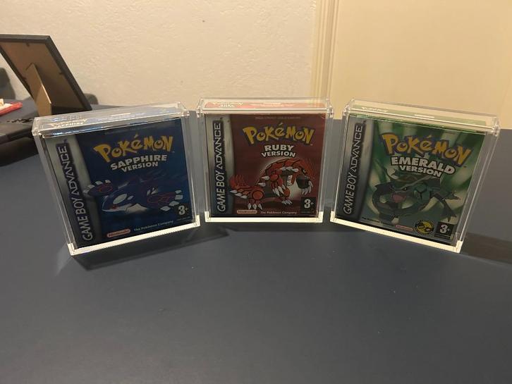 Acrylic case met magneet voor gba games, Spelcomputers en Games, Games | Nintendo Game Boy, Nieuw, Overige genres, 1 speler, Vanaf 3 jaar