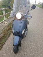 Te koop mooi scooter uit 2019 rijdt zo goed als nieuw, Fietsen en Brommers, Ophalen of Verzenden, Zo goed als nieuw, Benzine, Overige merken