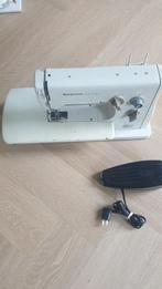 Naaimachine Husqvarna zigzag  werkt prima in goed onderhoud, Ophalen of Verzenden, Zo goed als nieuw, IJzer