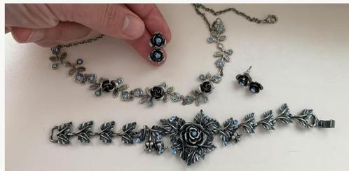 Vintage sierraden set met rozen, Sieraden, Tassen en Uiterlijk, Antieke sieraden, Armband, Zilver, Ophalen of Verzenden