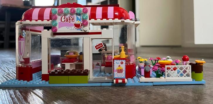 Leuke Lego Friends Café Set!, Kinderen en Baby's, Speelgoed | Duplo en Lego, Zo goed als nieuw, Lego, Complete set, Ophalen of Verzenden