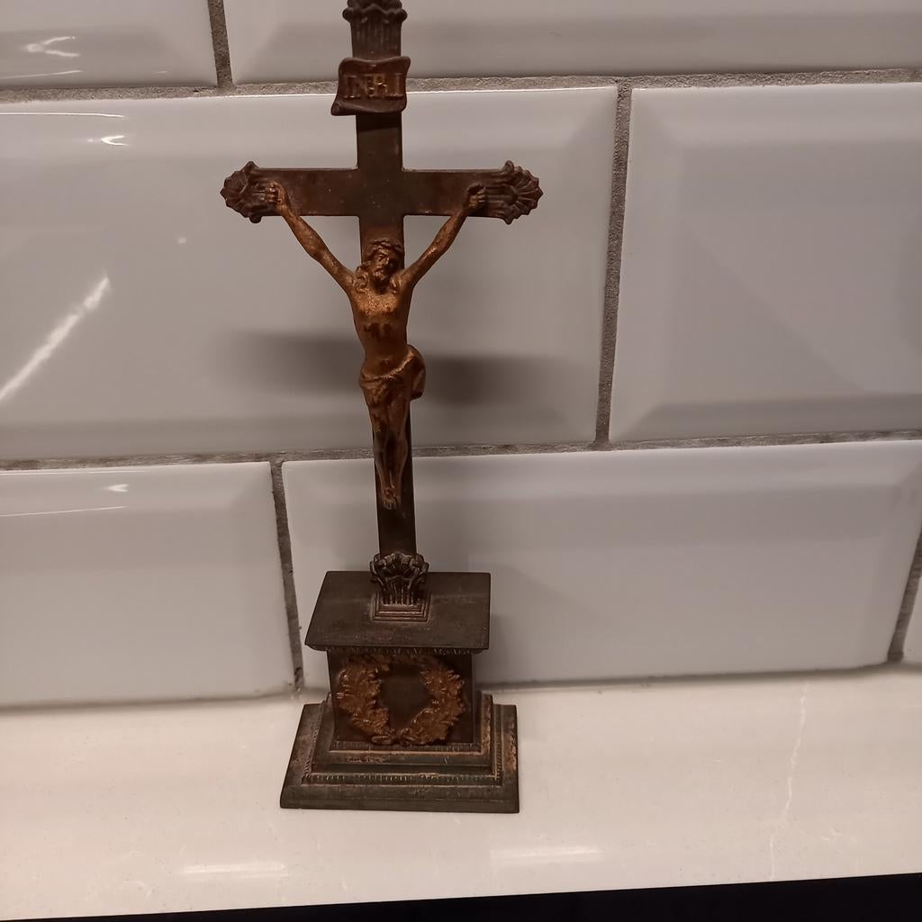 Antiek bronzen? Altaar/ tafelkruis, Antiek en Kunst, Antiek | Koper en Brons, Ophalen of Verzenden