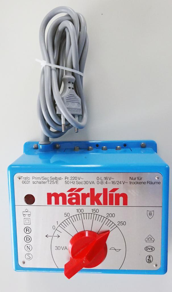 Marklin 6631 rijtransformator 30 VA, Hobby en Vrije tijd, Modeltreinen | H0, Zo goed als nieuw, Transformator of Voeding, Wisselstroom