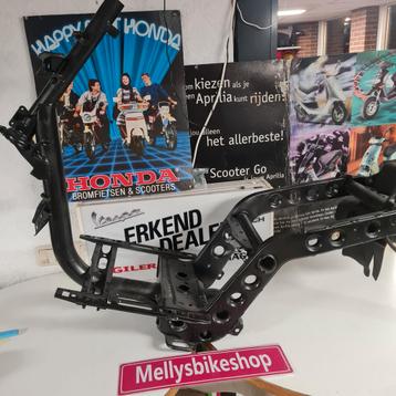 Piaggio typhoon frame zonder 123  beschikbaar voor biedingen
