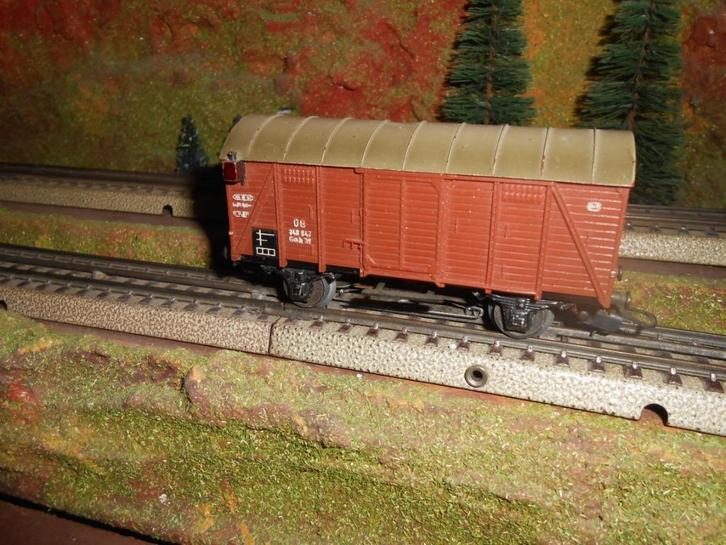 Märklin 306/1 S ( later 4506 ) goederenwagon met sluitlicht, Hobby en Vrije tijd, Modeltreinen | H0, Gebruikt, Wagon, Wisselstroom