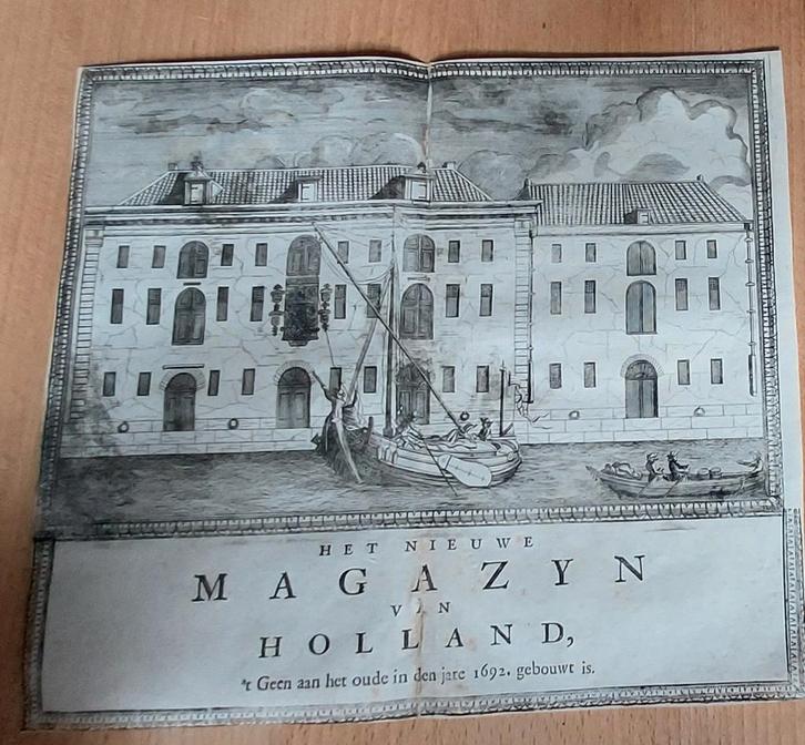 Oude prent: Het Nieuwe Magazyn van Holland, 1692, Antiek en Kunst, Kunst | Etsen en Gravures, Ophalen of Verzenden