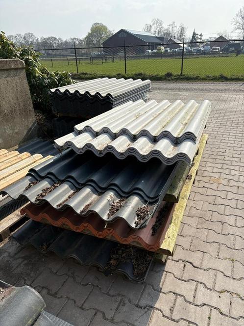 Nette B-keus eternit golfplaten en nokken! Per stuk te koop., Doe-het-zelf en Verbouw, Dakpannen en Dakbedekking, Zo goed als nieuw