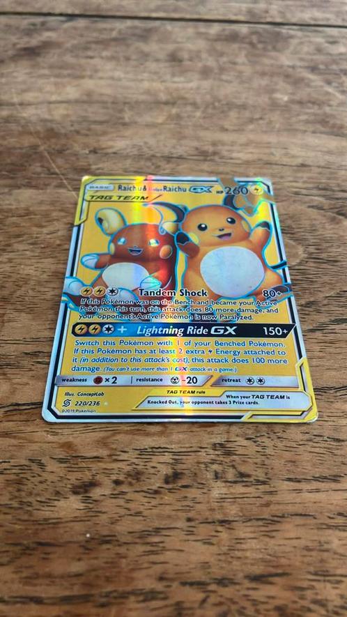Raichu & alolan Raichu GX pokemon card kaart 220/236, Hobby en Vrije tijd, Verzamelkaartspellen | Pokémon, Zo goed als nieuw, Losse kaart