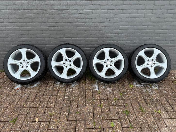 W205 S205 C205 Mercedes-Benz 18” winterset C-klasse, Auto-onderdelen, Banden en Velgen, Banden en Velgen, Winterbanden, 18 inch