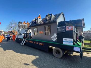 Carnavalswagen "Gevangenis" te huur beschikbaar voor biedingen