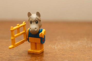 LEGO Fabuland 3709 Henry Horse the Carpenter (1982) beschikbaar voor biedingen