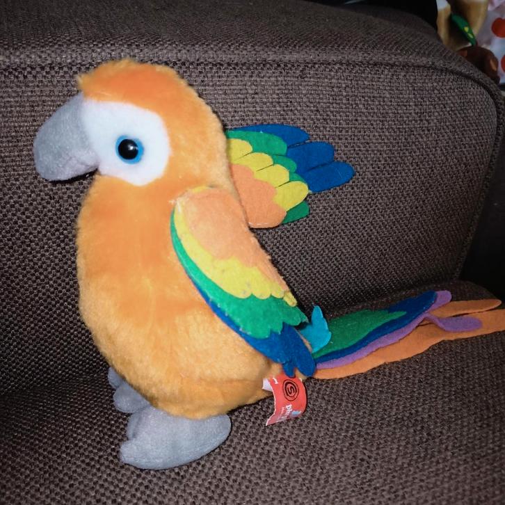 Papagaai met geluid, phi phi republica argentina., Kinderen en Baby's, Speelgoed | Knuffels en Pluche, Ophalen of Verzenden