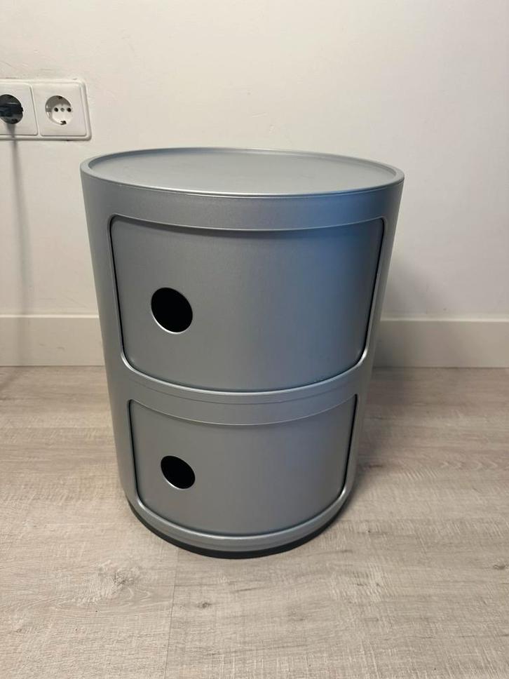 Kartell  anna castelli componibili zilver kast 2 componenten, Huis en Inrichting, Slaapkamer | Nachtkastjes, Zo goed als nieuw