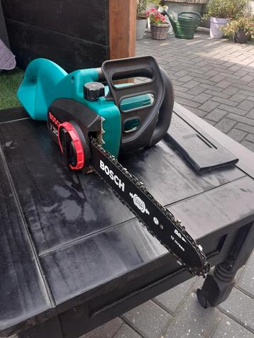 Kettingzaag elektrische BOSCH ake 30-17s
Zgan draait perfect beschikbaar voor biedingen