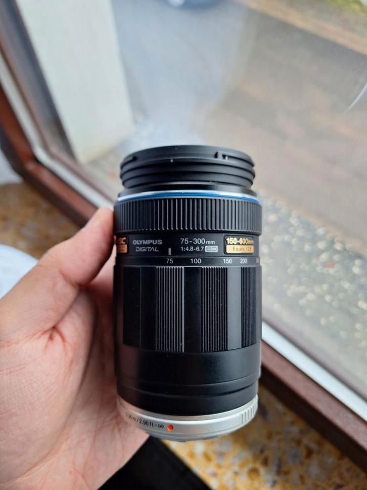 Olympus Digital ED
75-300mm f/4.8-6.7, Audio, Tv en Foto, Fotografie | Lenzen en Objectieven, Zo goed als nieuw, Telelens, Ophalen of Verzenden