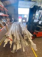 Partij PVC klikprofielen & houten aanslaglatten (FSC), Doe-het-zelf en Verbouw, Hout en Planken, Ophalen, Zo goed als nieuw, Pallet