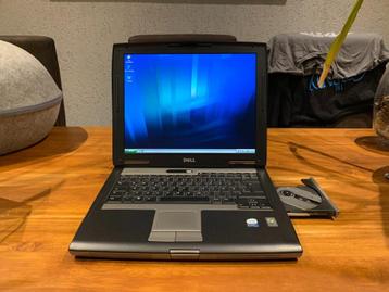Nette 14 inch Dell dual core Windows XP laptop - lees tekst beschikbaar voor biedingen