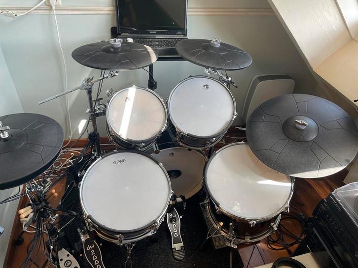 Gewa 3 pro 5 electronisch drumstel, Muziek en Instrumenten, Drumstellen en Slagwerk, Zo goed als nieuw, Overige merken, Ophalen of Verzenden