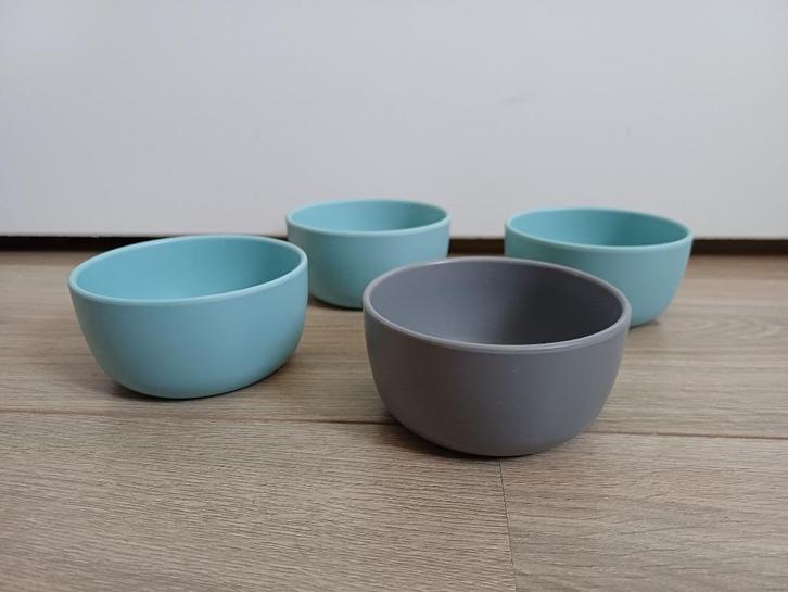 Royal VKB schaaltjes, licht grijs en mint, 4 stuks; z.g.a.n., Huis en Inrichting, Keuken | Servies, Zo goed als nieuw, Schaal of Schalen