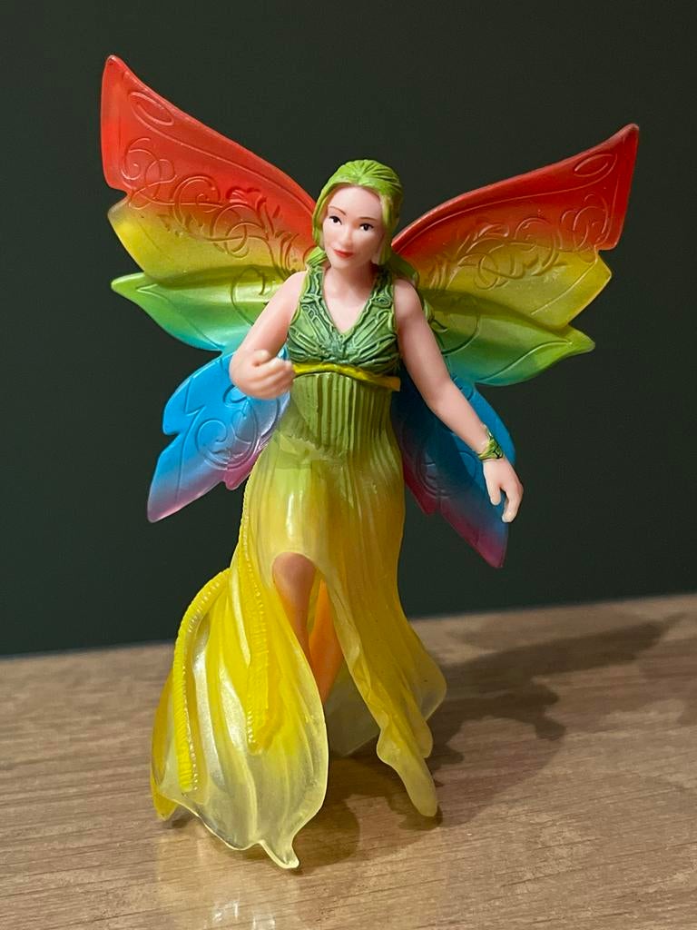 Mooie elf Schleich Bayala Regenboogelf Meena, Ophalen of Verzenden, Zo goed als nieuw
