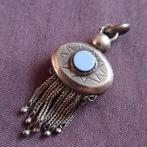 Antieke Zilveren Hanger Streekdracht Blauwe Steen Lovertjes, Verzenden, Gebruikt, Zilver, Zilver