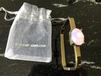 nieuwe goudkleurige armband met roze "steen", Sieraden, Tassen en Uiterlijk, Armbanden, Ophalen of Verzenden, Nieuw, Roze, Overige materialen