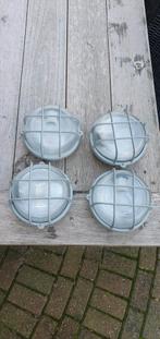 4 stuks Stal lamp kunststof 20 cm bij 11 cm, Ophalen of Verzenden, Gebruikt, Overige typen