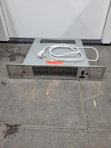 Myson Kickspace/plintheater beschikbaar voor biedingen