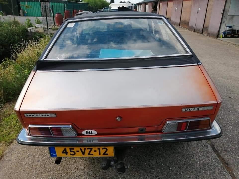 e958c114-6f43-4617-8bf9-bafbfa107d7c?rul