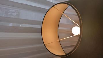 staan lamp. beschikbaar voor biedingen