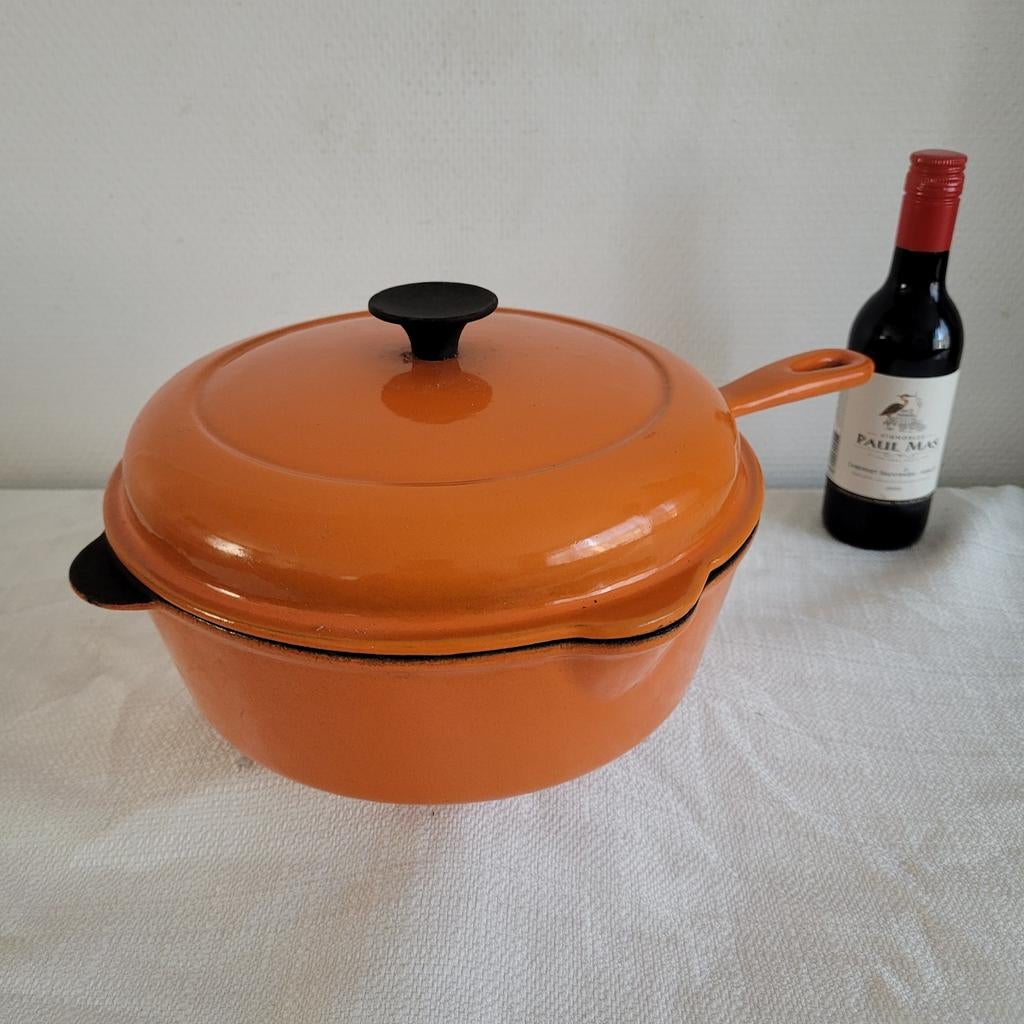 Le creuset gietijzer emaille braadpan sauspan steelpan pan, Gebruikt, Ophalen of Verzenden, Koekenpan of Braadpan, Gietijzer