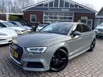 Audi A3 Limousine 30 TFSI Sport S Line Quantumgrijs, 3x S-Li, Auto's, Audi, Zilver of Grijs, 5 stoelen, Benzine, 999 cc