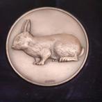 Medaille met konijn, ongegraveerd. 5 cm., Ophalen of Verzenden, Overige materialen