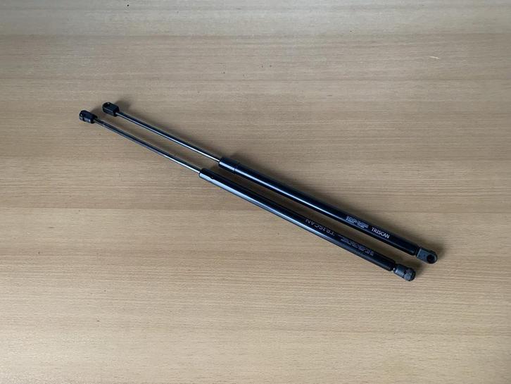 renault megane scenic 1996 tot 2003 gasveer achterklep veren, Auto-onderdelen, Carrosserie en Plaatwerk, Renault, Gebruikt, Ophalen of Verzenden