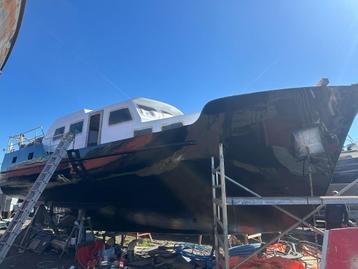 Luxe motorjacht 13,8m volledig gerenoveerd, nog te afronden  beschikbaar voor biedingen