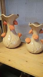 Keramiek Vazen met Decoratie van beide 6 stuks, Antiek en Kunst, Ophalen of Verzenden