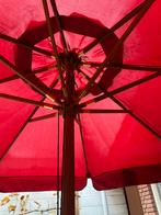 Grote parasol 255 cm hoog en 290cm in doorsnede, Tuin en Terras, Ophalen, Verstelbaar, 2 tot 3 meter, Zo goed als nieuw