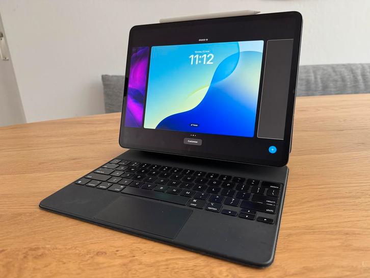 iPad Pro 12.9" 4e gen. + Pen & Magic Keyboard, Computers en Software, Apple iPads, Zo goed als nieuw, Apple iPad Pro, Wi-Fi, 12 inch