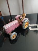 Tractor. Dinky toys, onthoofde bestuurder, Hobby en Vrije tijd, Modelauto's | 1:43, Ophalen of Verzenden, Gebruikt, Tractor of Landbouw