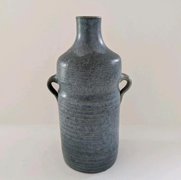 Kruik vaas - Blauw keramiek - 18 cm hoog beschikbaar voor biedingen