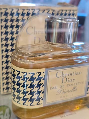 Vintage Originele Dior Diorella met originele doos €125 beschikbaar voor biedingen
