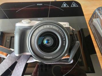 Canon eos m6  retro look beschikbaar voor biedingen