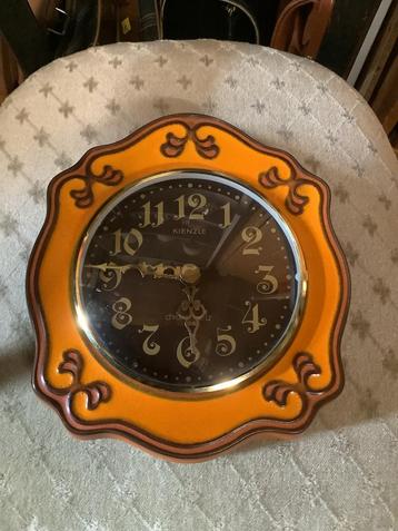 Vintage wandklok jaren 70 ,Kienzle ( werkt niet) beschikbaar voor biedingen